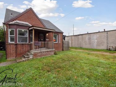 13926 Rockdale Street, Detroit, MI 48223