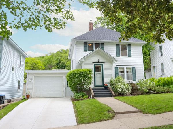 321 Center Street, Mankato, MN 56001