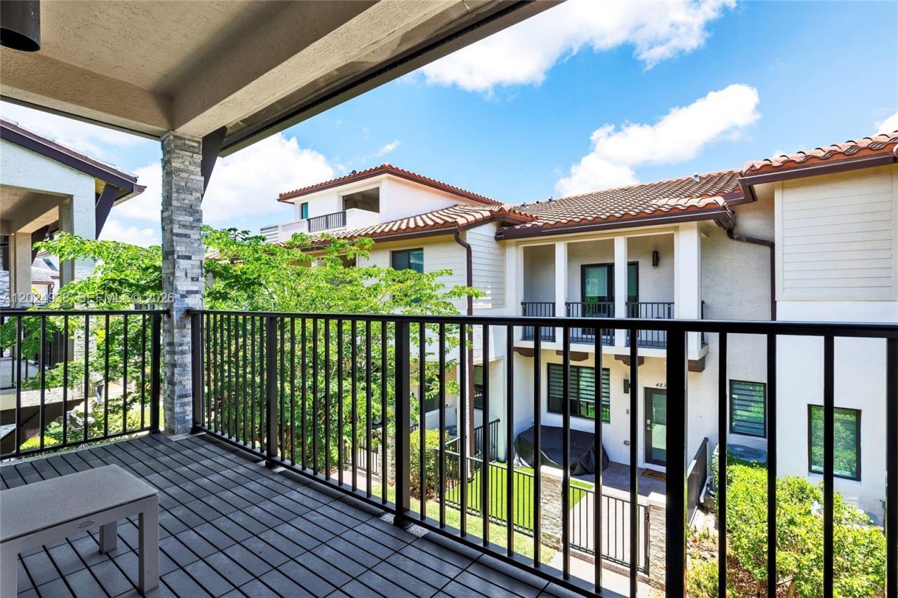 4838 NW 83rd Pkwy, Doral, FL 33166 Photo