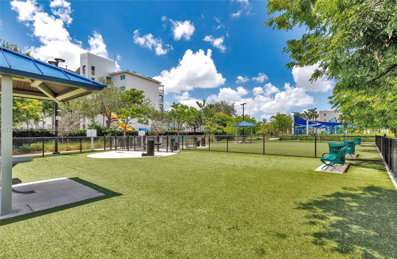 4838 NW 83rd Pkwy, Doral, FL 33166 Photo