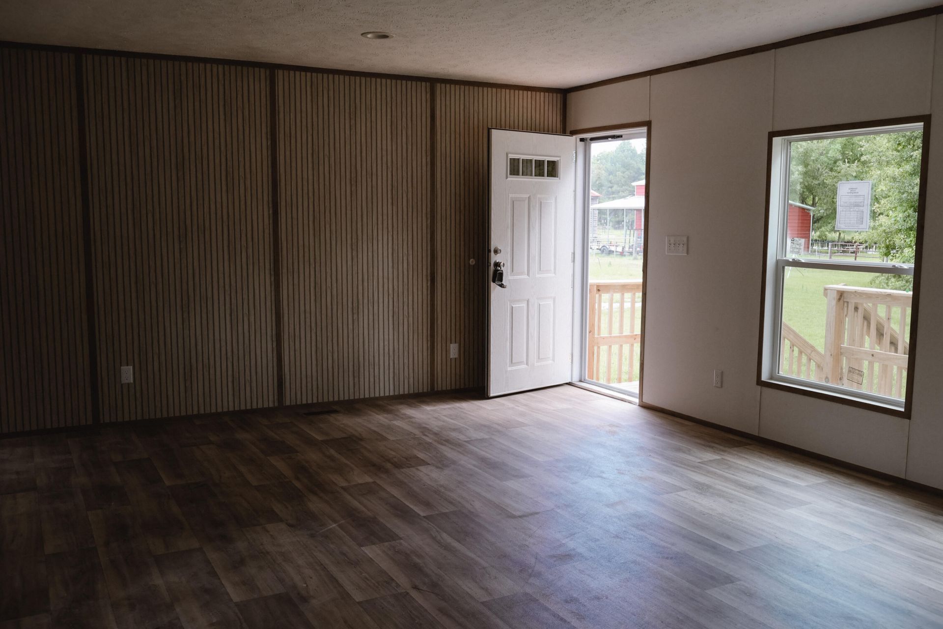 212 Belfast Avenue Photo 4