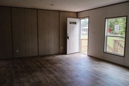 212 Belfast Avenue photo 4