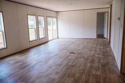 212 Belfast Avenue photo 4