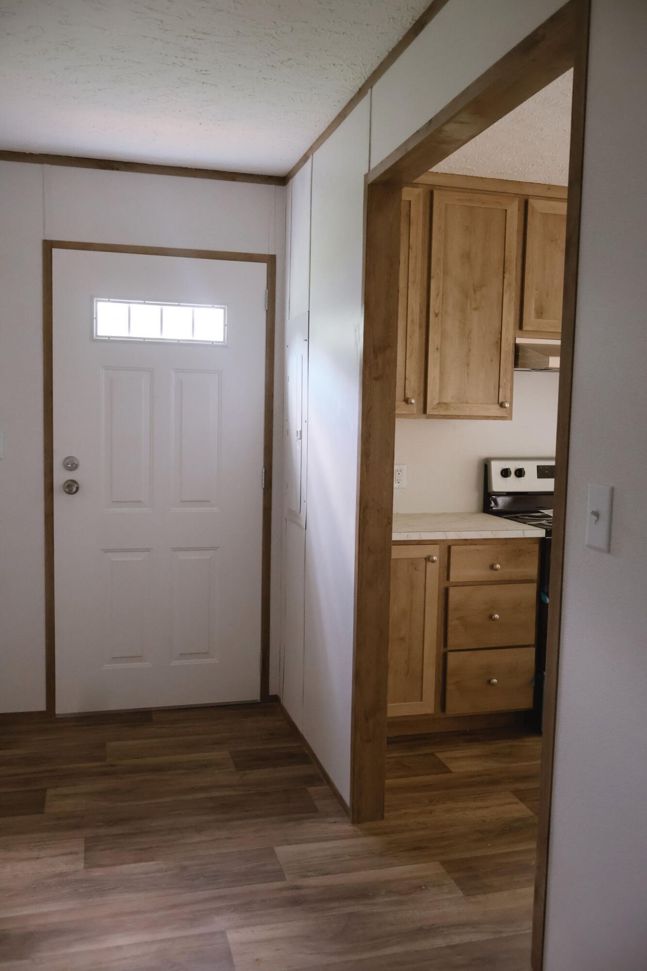 212 Belfast Avenue Photo 9