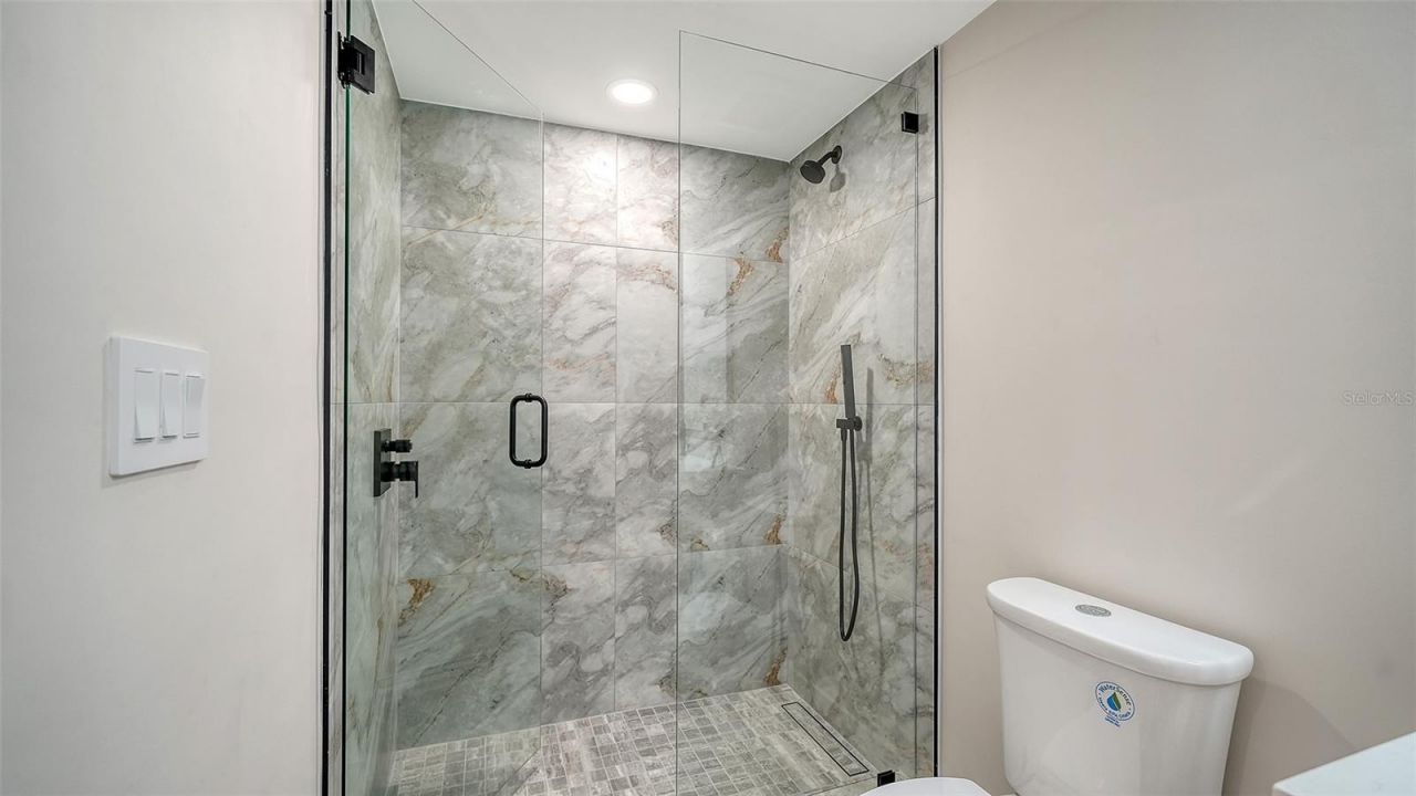 1211 Gulf Of Mexico Drive, Unit 105, Longboat Key, FL 34228 Photo