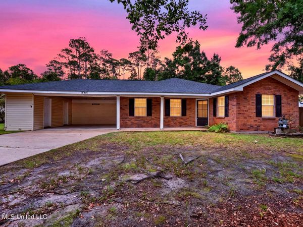 1540 Waveland Avenue, Waveland, MS 39576
