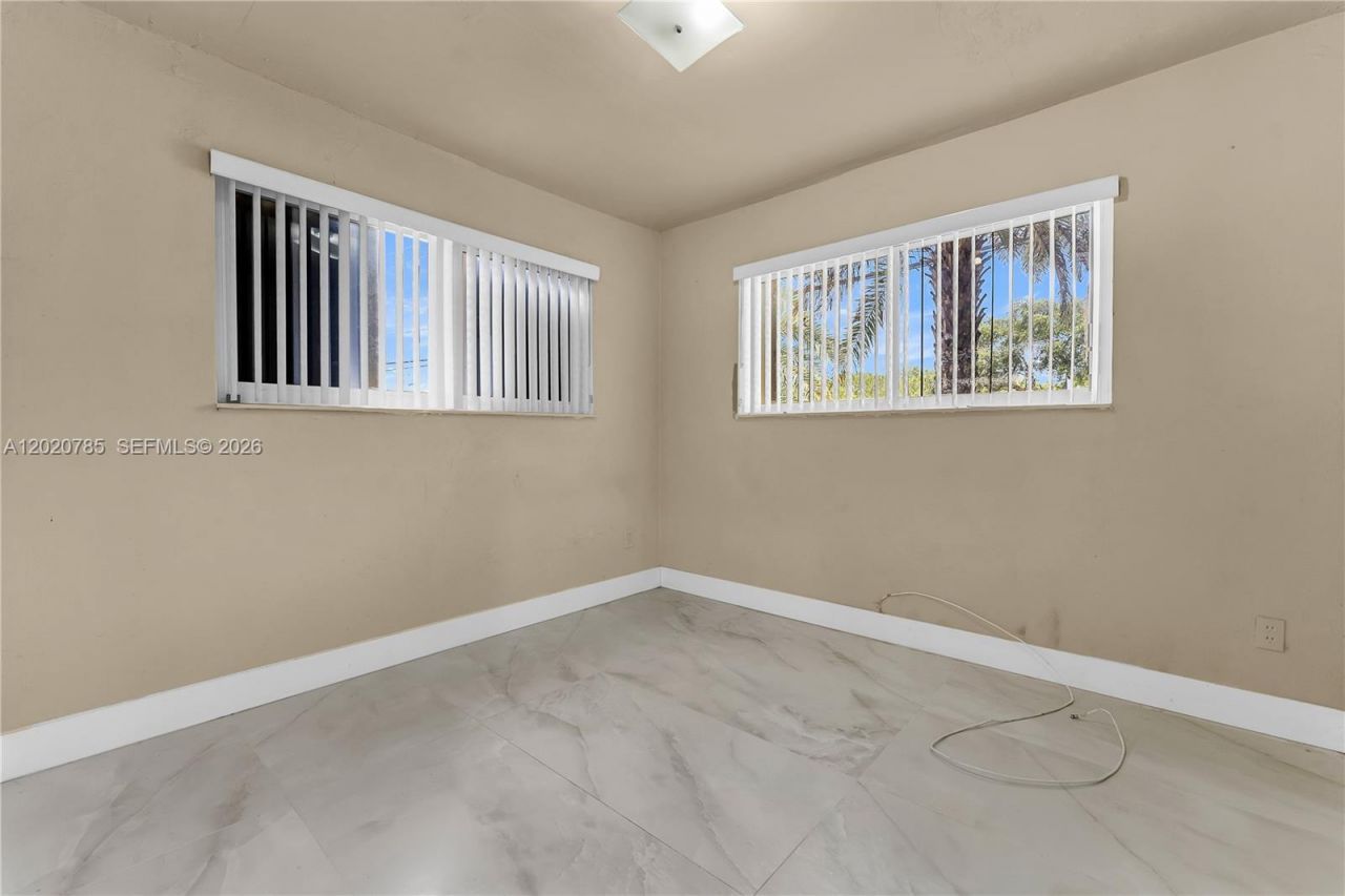 2240 NW 175th St , Miami Gardens, FL 33056 Photo