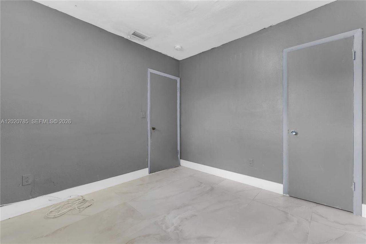 2240 NW 175th St , Miami Gardens, FL 33056 Photo
