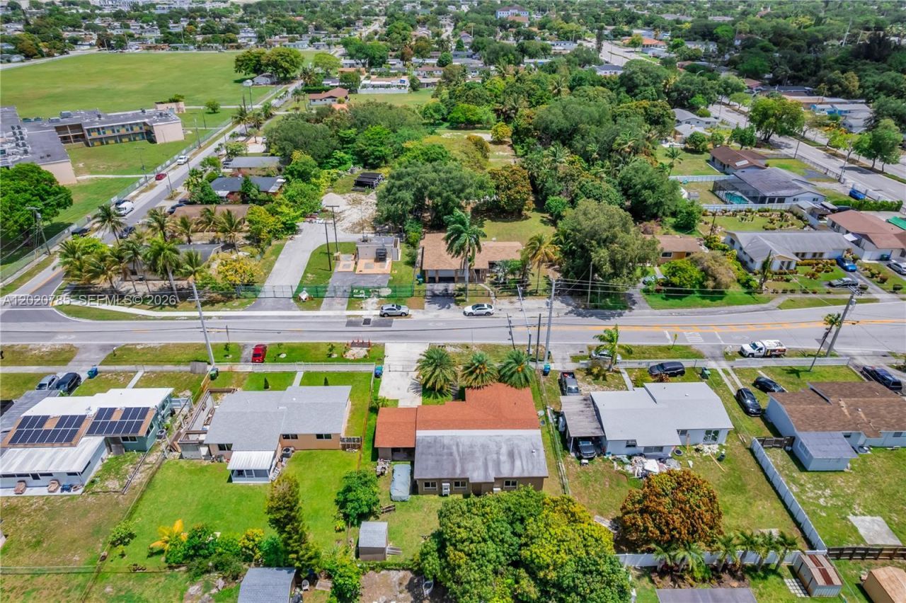 2240 NW 175th St , Miami Gardens, FL 33056 Photo