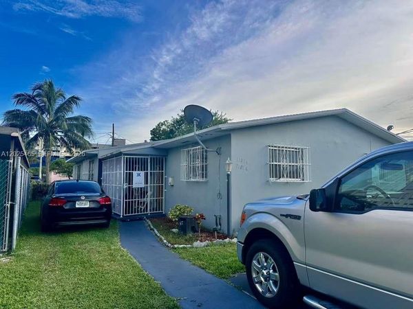 11016 SW 7th St , Miami, FL 33174