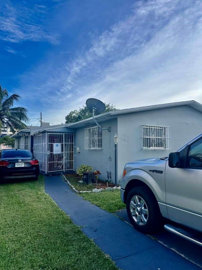 11016 SW 7th St , Miami, FL 33174 Photo