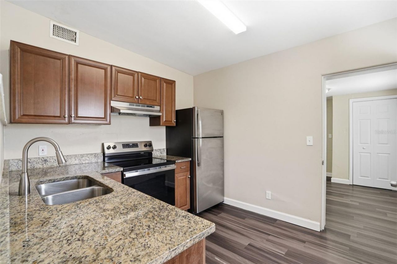 4826 S 8th Avenue S, Saint Petersburg, FL 33711 Photo
