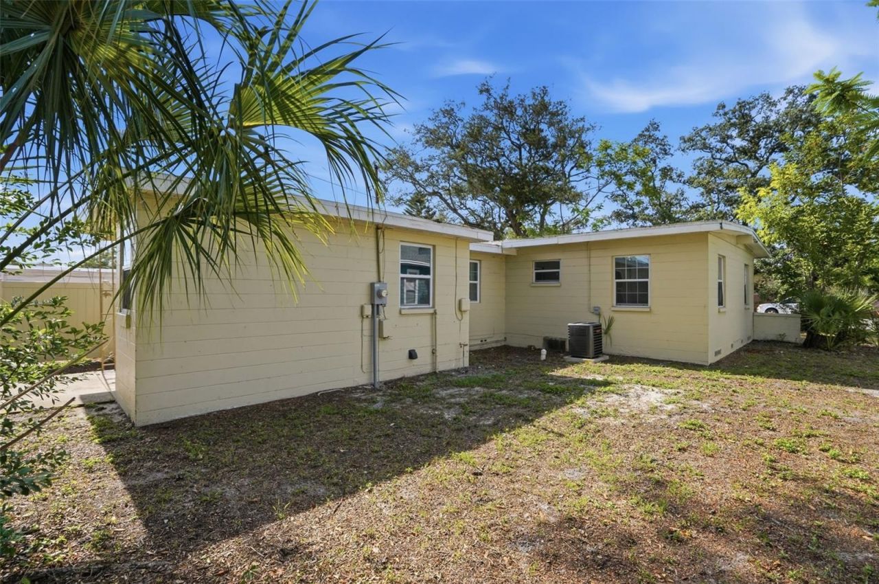4826 S 8th Avenue S, Saint Petersburg, FL 33711 Photo