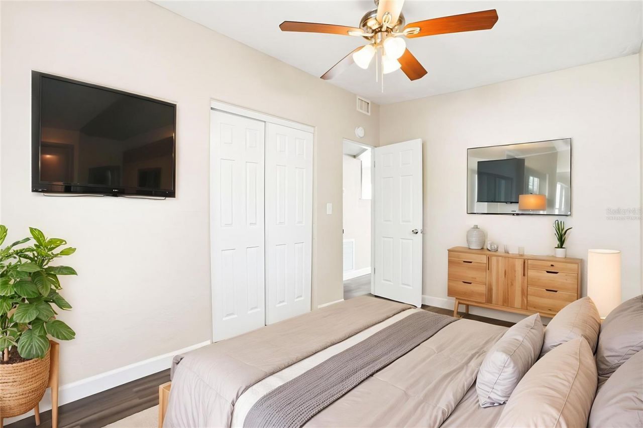 4826 S 8th Avenue S, Saint Petersburg, FL 33711 Photo