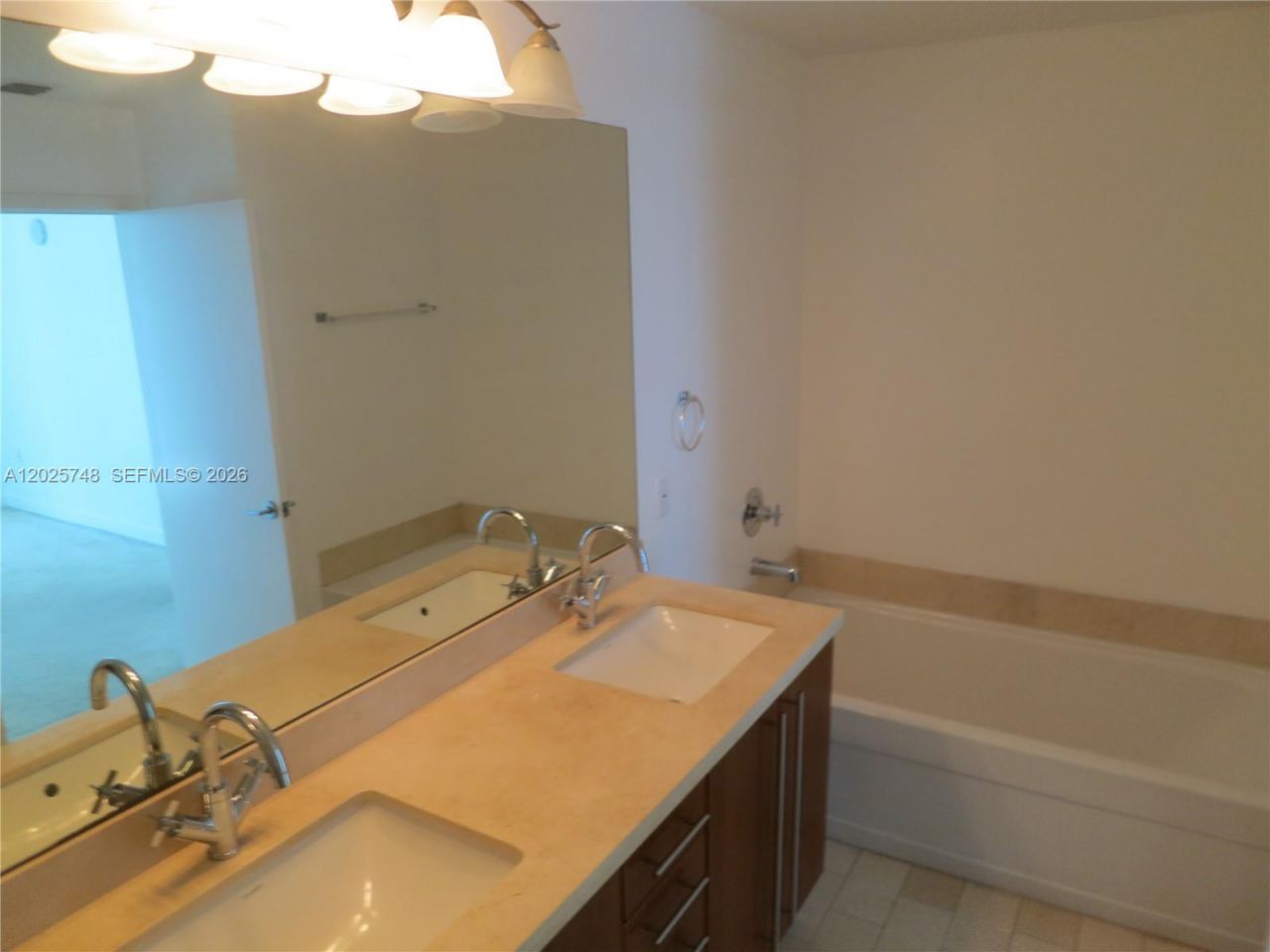 1111 SW 1 Av, Unit 1223-N, Miami, FL 33130 Photo