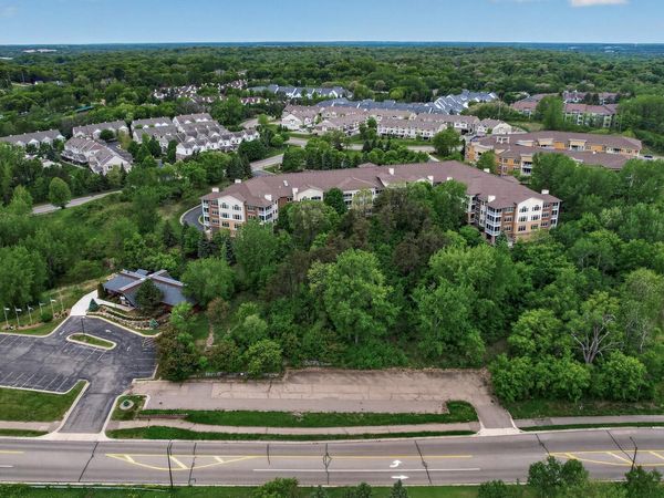 15080 Buck Hill Road , Burnsville, MN 55306