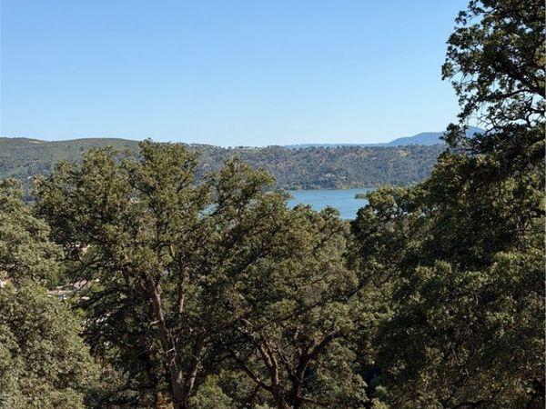 12657 Mountain View Drive, Clearlake Oaks, CA 95423
