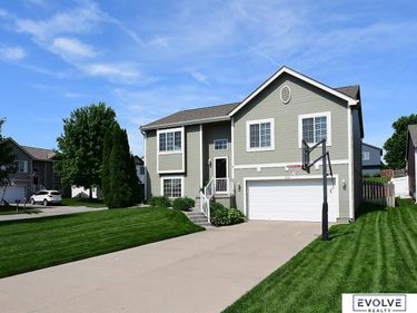 6038 S 187th Street , Omaha, NE 68135