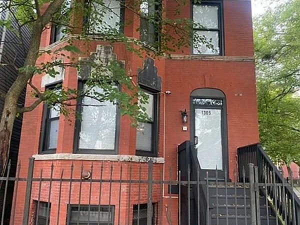 1305 E 69th Street, Unit 2, Chicago, IL 60637