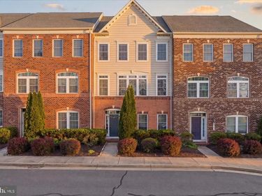 24643 RED LAKE TERRACE, STERLING, VA 20166