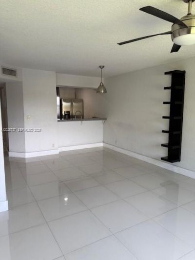 922 Twin Lake Dr, Unit 922, Coral Springs, FL 33071 Photo