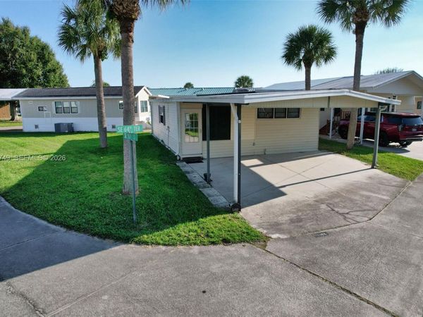 5302 SE 64TH TERR , Okeechobee, FL 34974