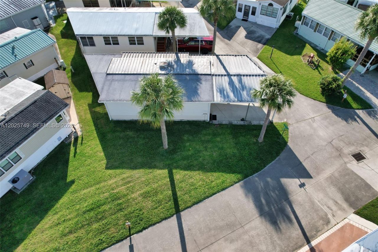 5302 SE 64th Terr, Okeechobee, FL 34974 Photo