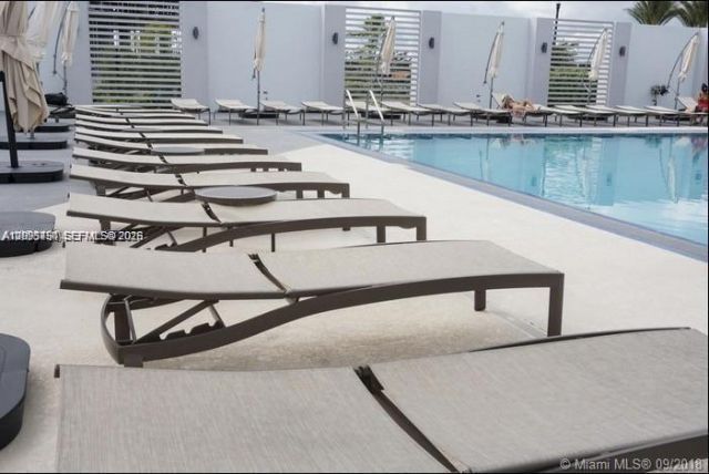 14951 Royal Oaks Ln , Unit 506, North Miami, FL 33181 Photo