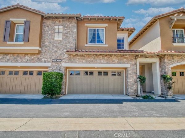 21976 Cortina, Chatsworth, CA 91311