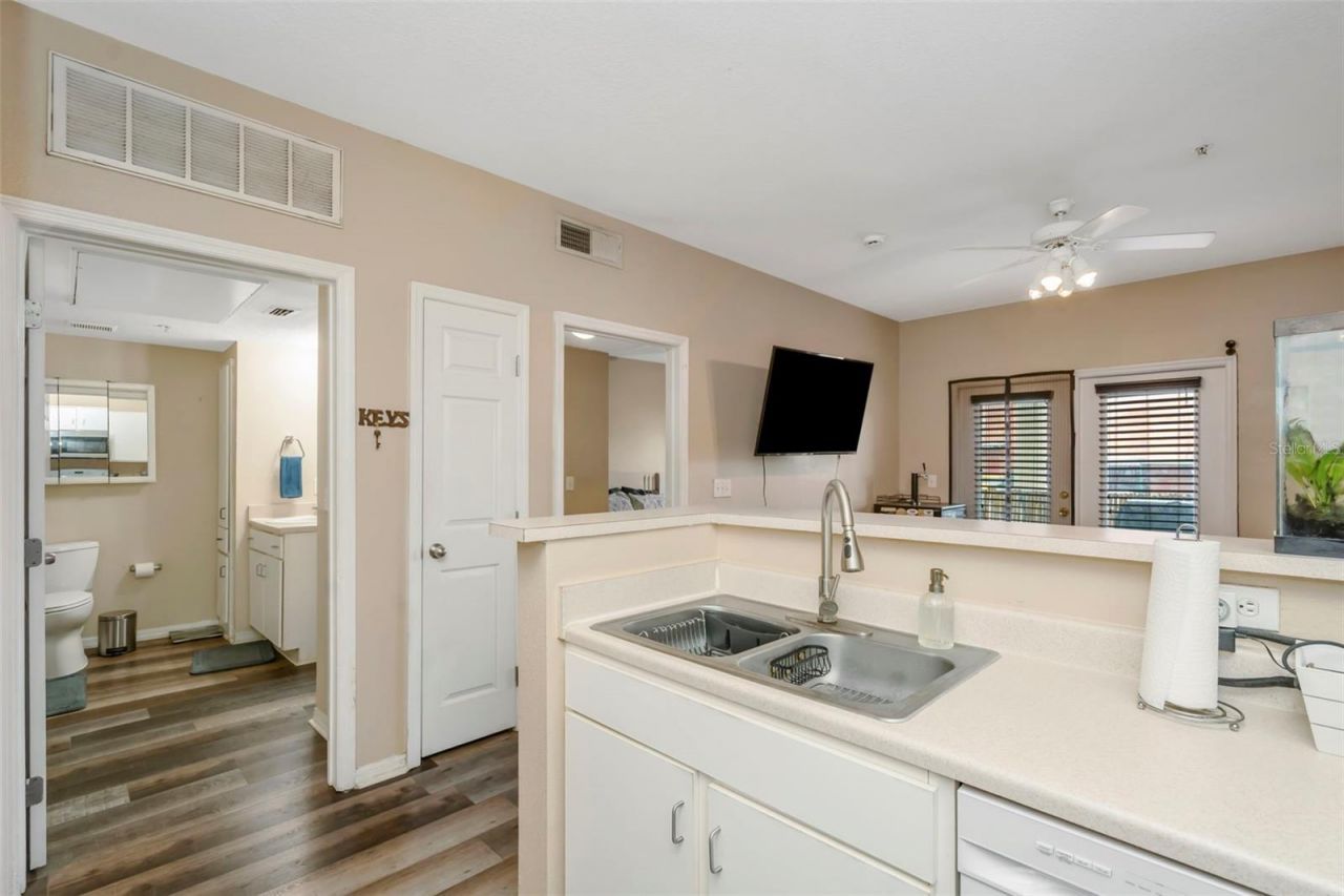 1810 E Palm Avenue , Unit 5217, Tampa, FL 33605 Photo