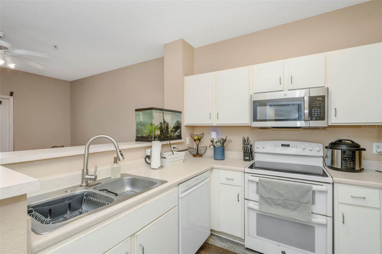 1810 E Palm Avenue , Unit 5217, Tampa, FL 33605 Photo