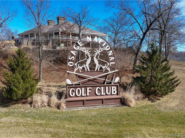 100 Osage Hills Road , Unit 602, Lake Ozark, MO 65049