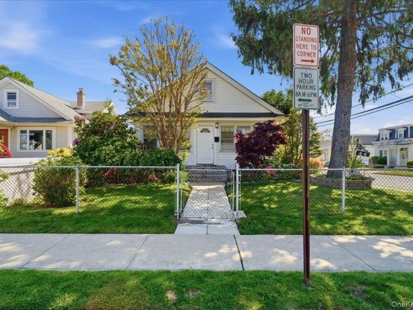 44 Saint Pauls Road S, Hempstead, NY 11550