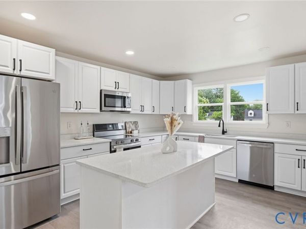 1501 Dixon Street, Fredericksburg, VA 22401