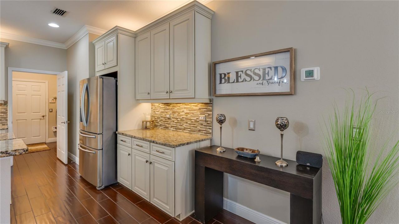 105 Mobbly Bay Drive, Oldsmar, FL 34677 Photo