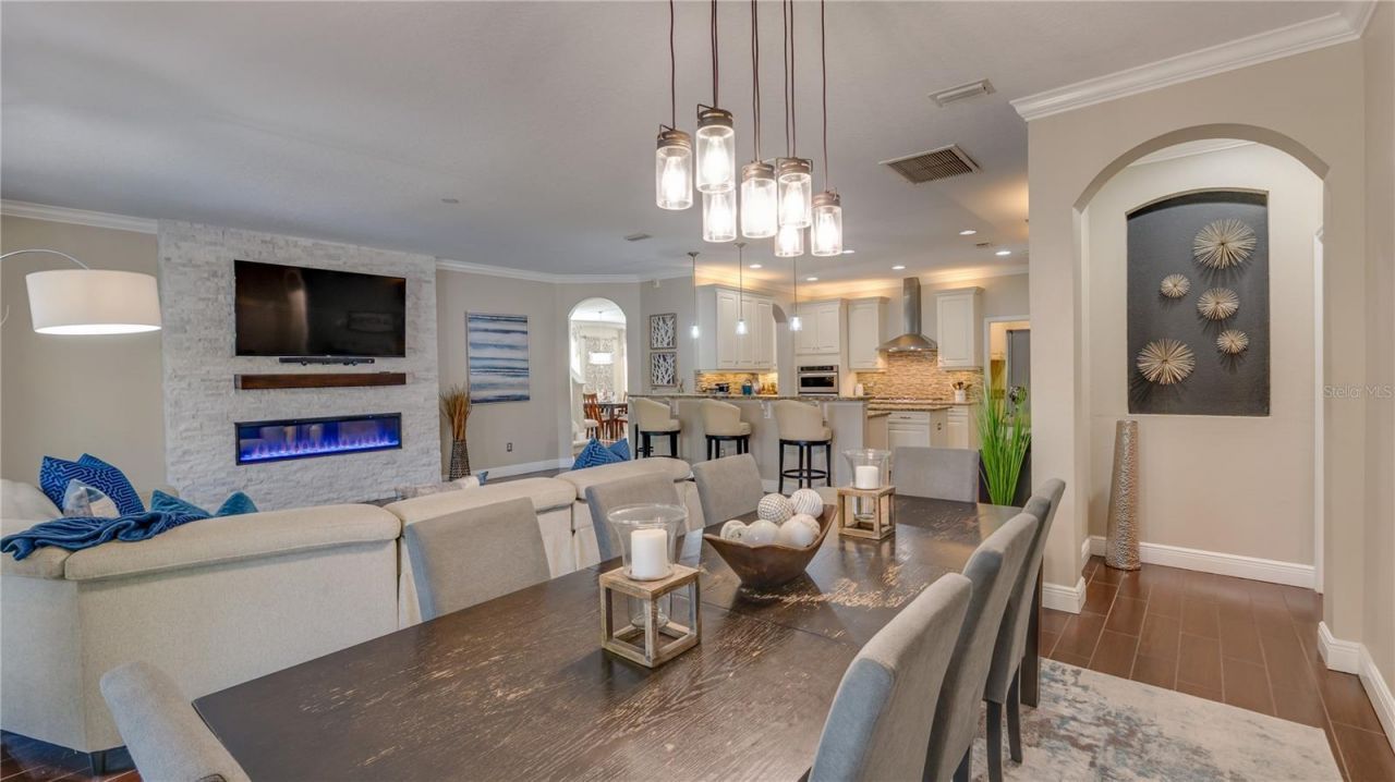 105 Mobbly Bay Drive, Oldsmar, FL 34677 Photo