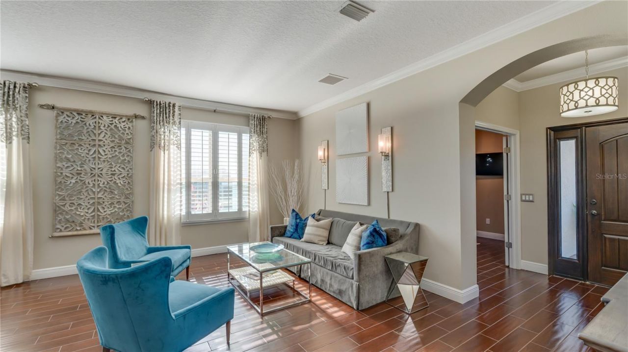 105 Mobbly Bay Drive, Oldsmar, FL 34677 Photo