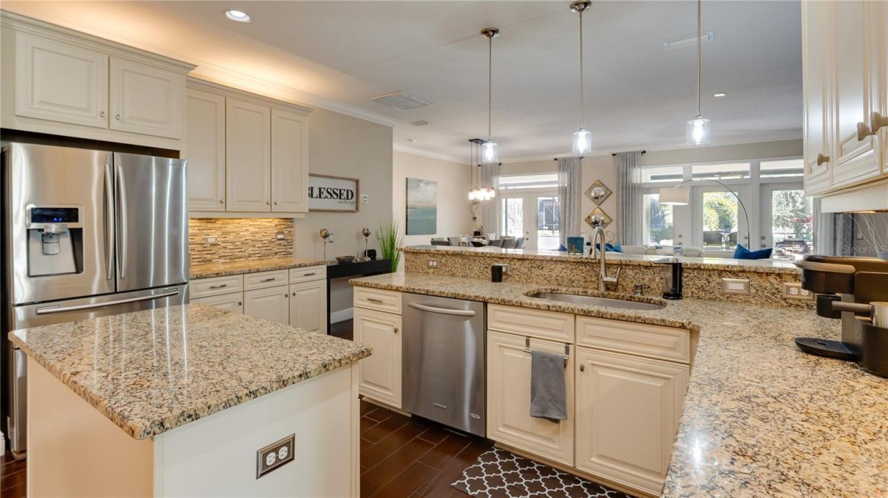105 Mobbly Bay Drive, Oldsmar, FL 34677 Photo