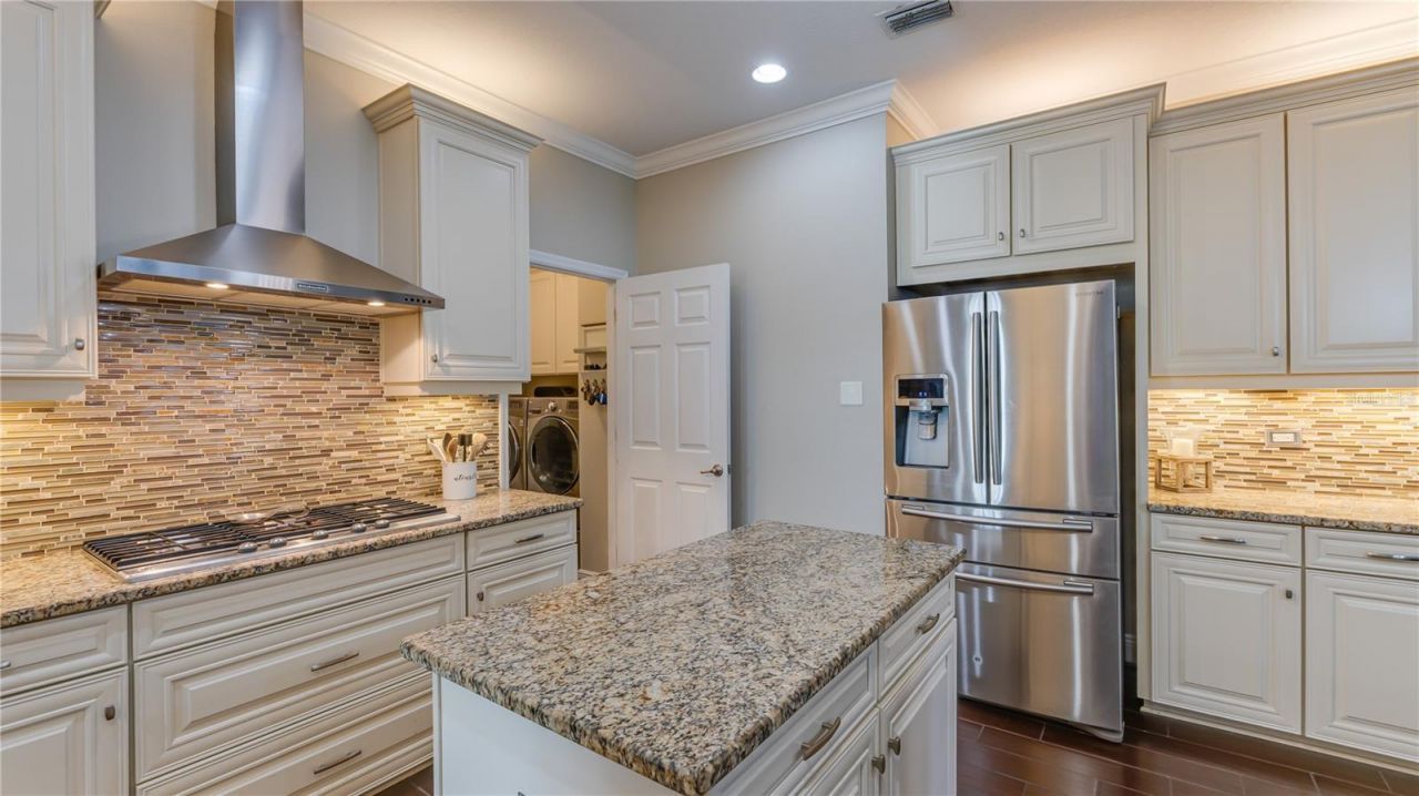 105 Mobbly Bay Drive, Oldsmar, FL 34677 Photo