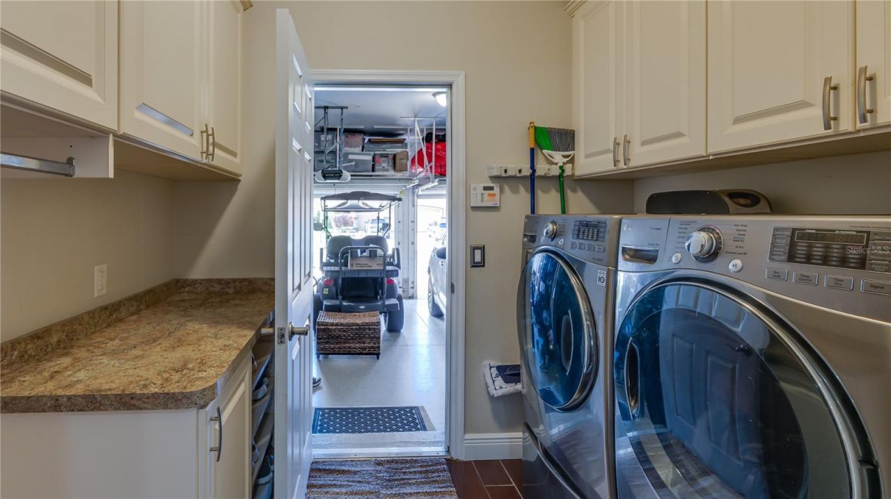 105 Mobbly Bay Drive, Oldsmar, FL 34677 Photo