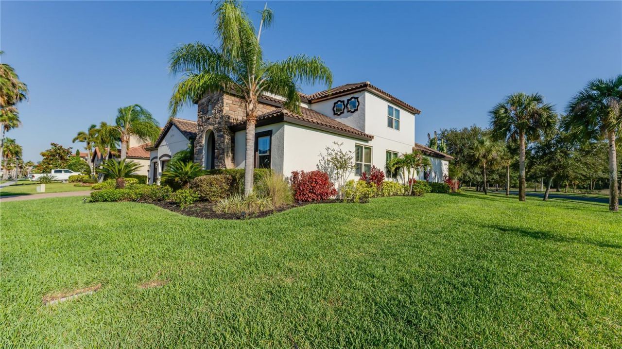 105 Mobbly Bay Drive, Oldsmar, FL 34677 Photo