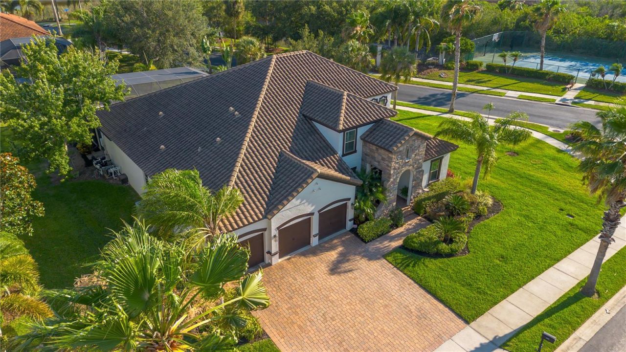 105 Mobbly Bay Drive, Oldsmar, FL 34677 Photo