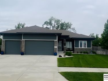 2208 N 188th Terrace , Omaha, NE 68022