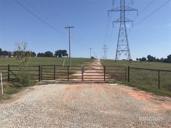 4600 N Harrah Road, Harrah, OK 73045