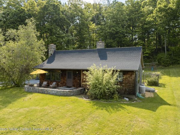 3881 U.S. 44 Route, Millbrook, NY 12545