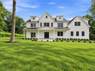 240 Mahopac Avenue, Somers, NY 10598