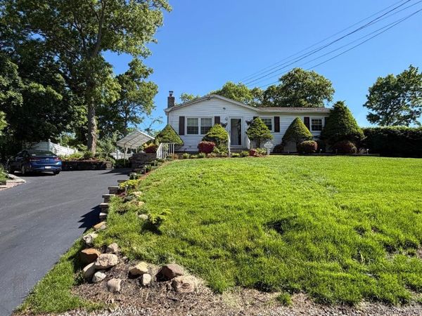 3 Commack Road , Sound Beach, NY 11789