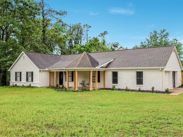 427 Cherokee, Oxford, MS 38655