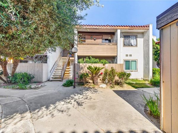 2521 W Sunflower, Unit H6, Santa Ana, CA 92704