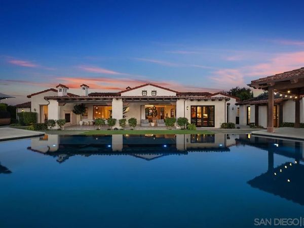 8084 Entrada De Luz East, San Diego, CA 92127